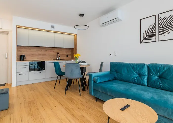 Jantar, Sun & Snow * Jantar