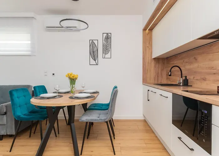 Jantar, Sun & Snow *